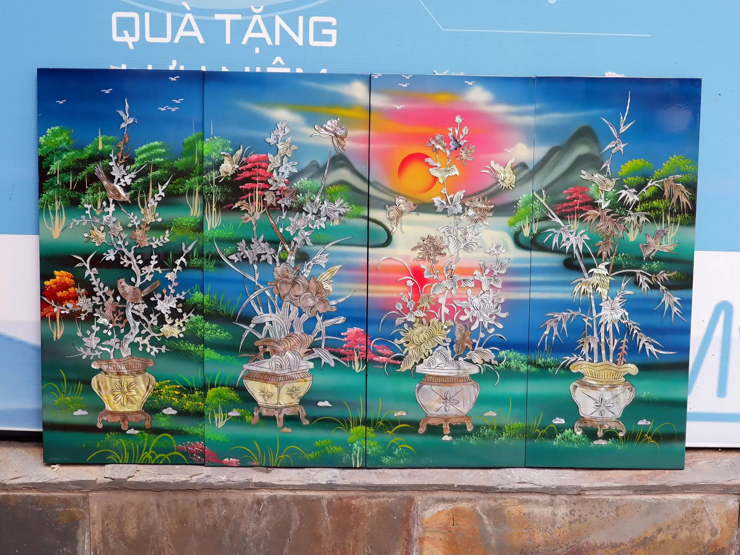 tranh-mai-lan-cuc-truc-nen-xanh-7-1.jpg